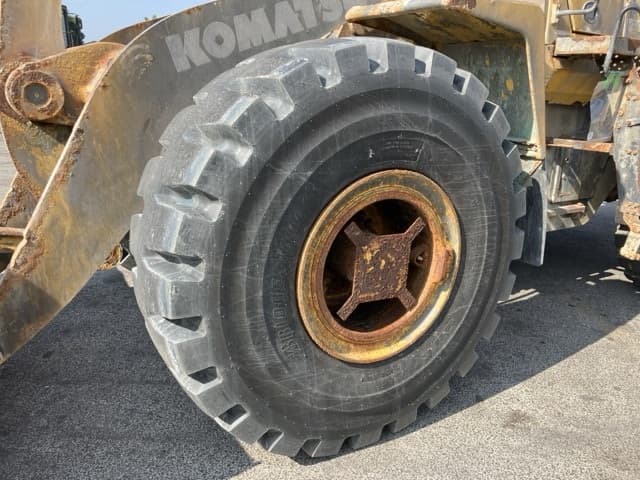 WHEEL LOADER — Auction (lot 8459-281)