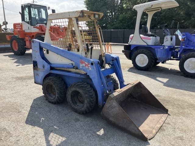 SKID STEER LOADER — Auction (lot 8459-285)
