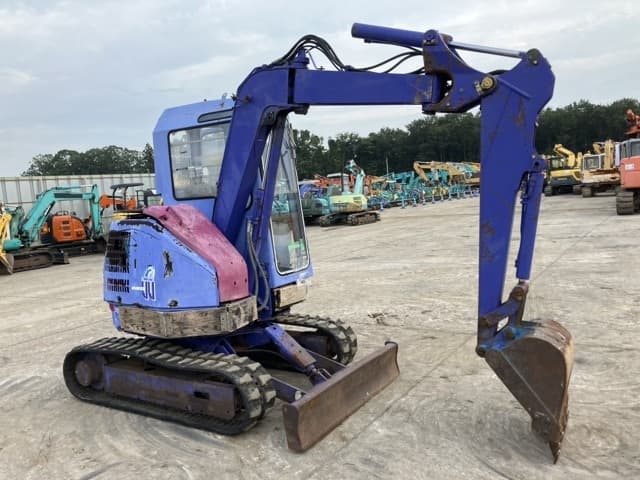 MINI EXCAVATOR — Auction (lot 8459-286)