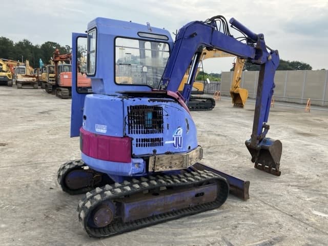 MINI EXCAVATOR — Auction (lot 8459-286)