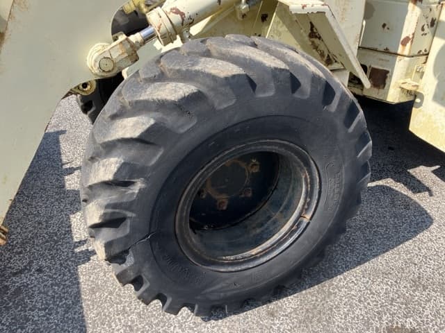 MINI WHEEL LOADER — Auction (lot 8459-292)