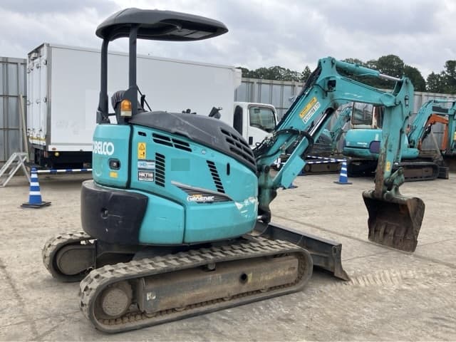 MINI EXCAVATOR — Auction (lot 8459-297)
