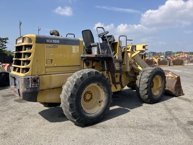 WHEEL LOADER — Auction (lot 8459-299)