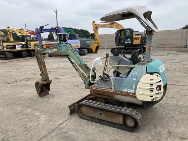 MINI EXCAVATOR — Auction (lot 8459-300)
