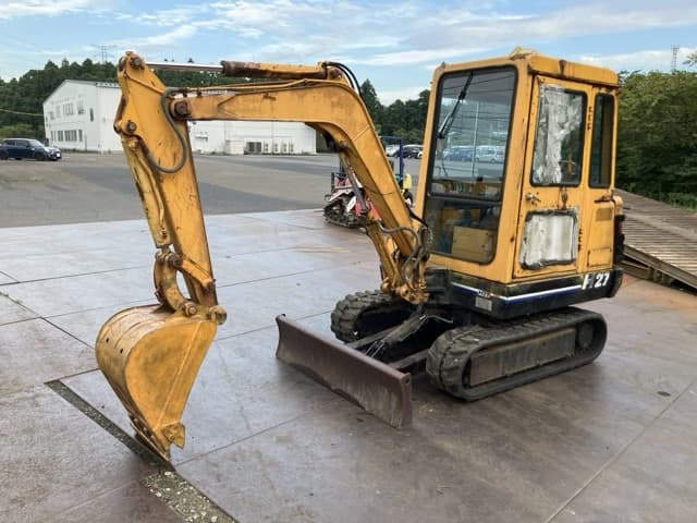 MINI EXCAVATOR — Auction (lot 8459-30002)