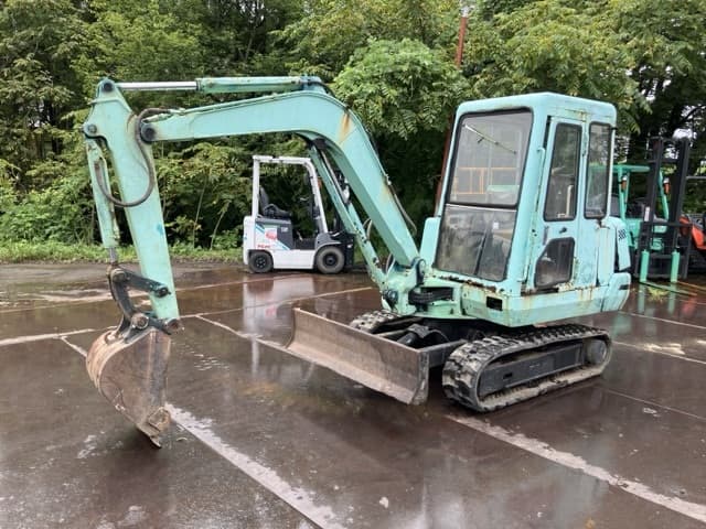 MINI EXCAVATOR — Auction (lot 8459-30005)