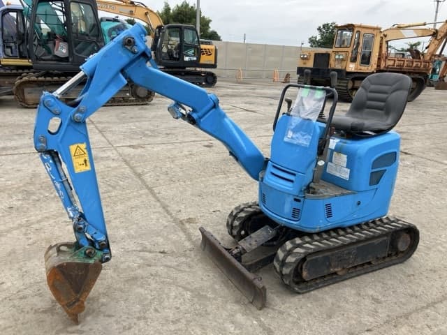 MINI EXCAVATOR — Auction (lot 8459-304)