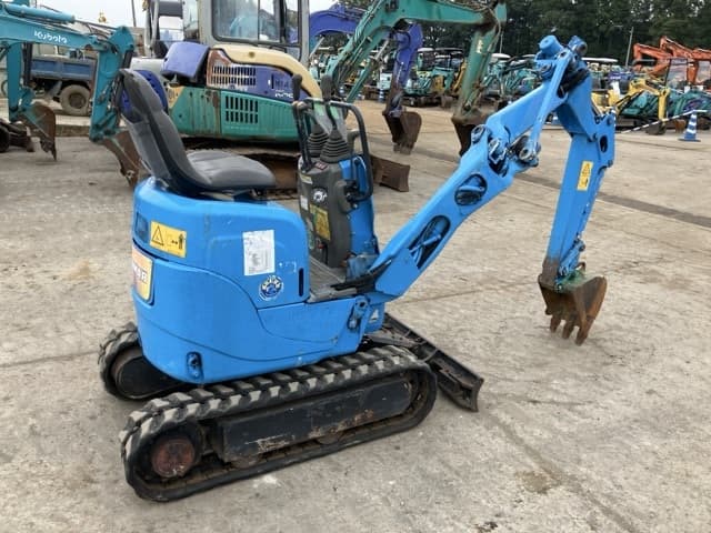 MINI EXCAVATOR — Auction (lot 8459-304)
