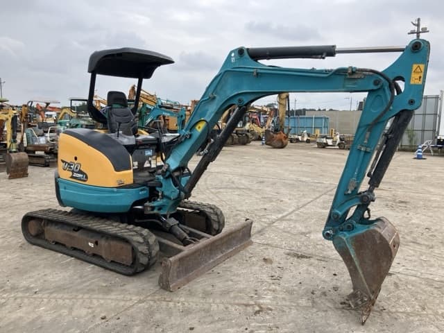MINI EXCAVATOR — Auction (lot 8459-311)