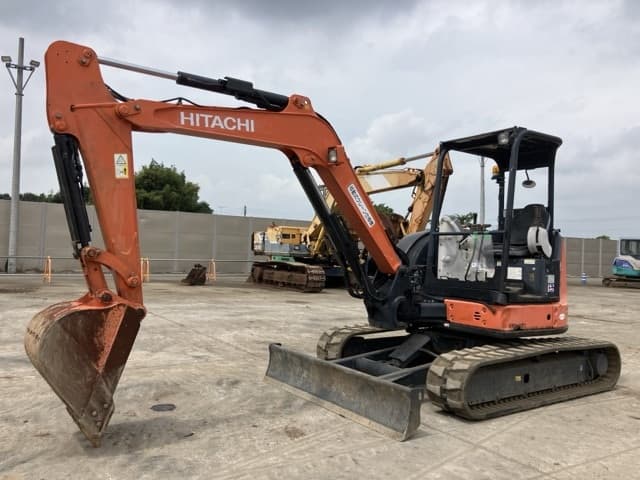MINI EXCAVATOR — Auction (lot 8459-315)