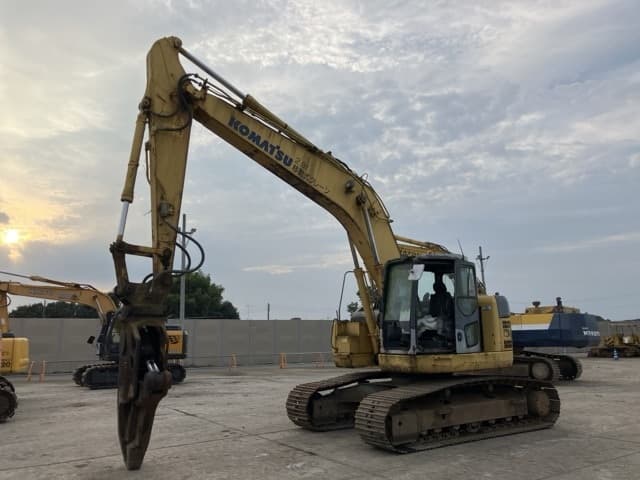 EXCAVATOR — Auction (lot 8459-317)