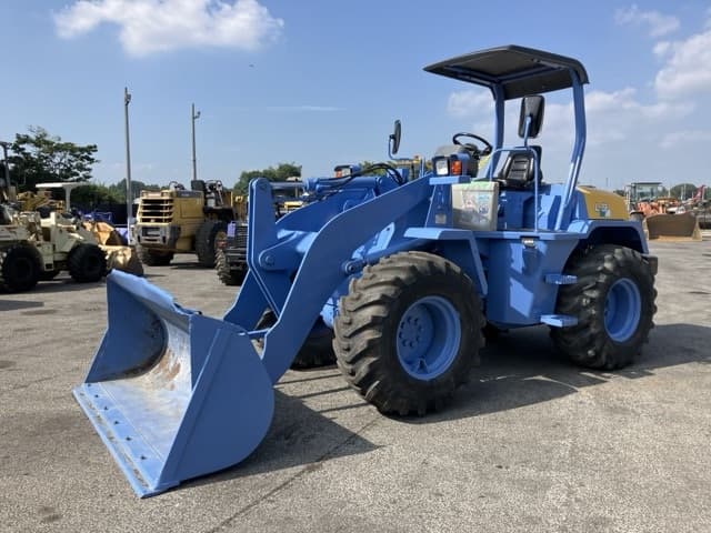 WHEEL LOADER — Auction (lot 8459-318)