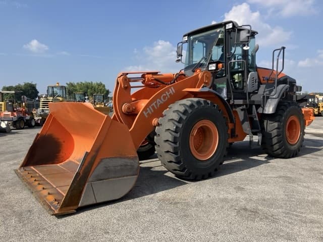 WHEEL LOADER — Auction (lot 8459-319)