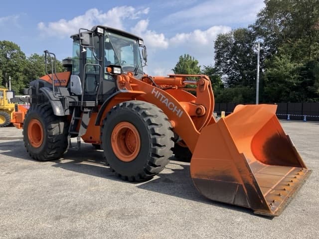 WHEEL LOADER — Auction (lot 8459-319)
