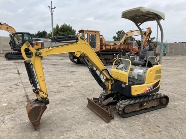 MINI EXCAVATOR — Auction (lot 8459-32)