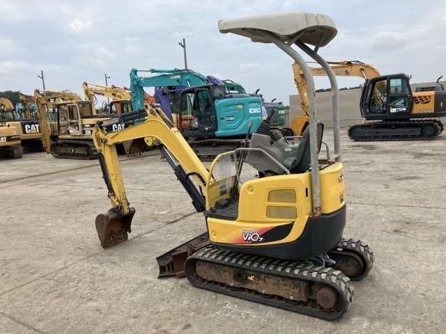MINI EXCAVATOR — Auction (lot 8459-32)