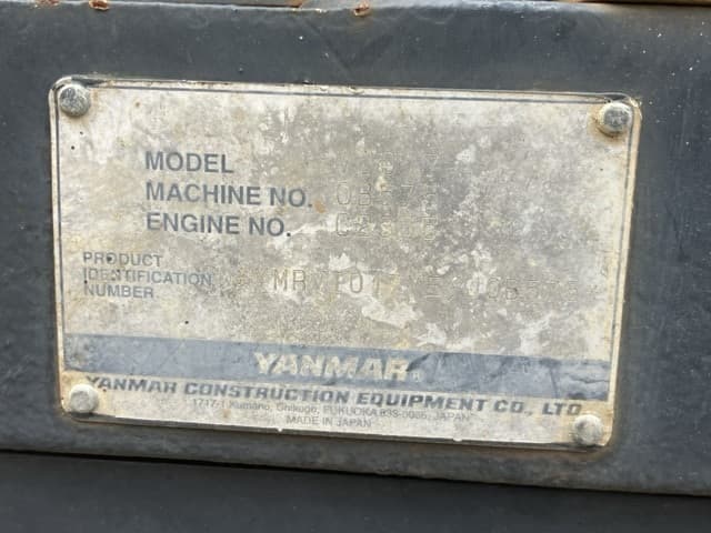 MINI EXCAVATOR — Auction (lot 8459-32)