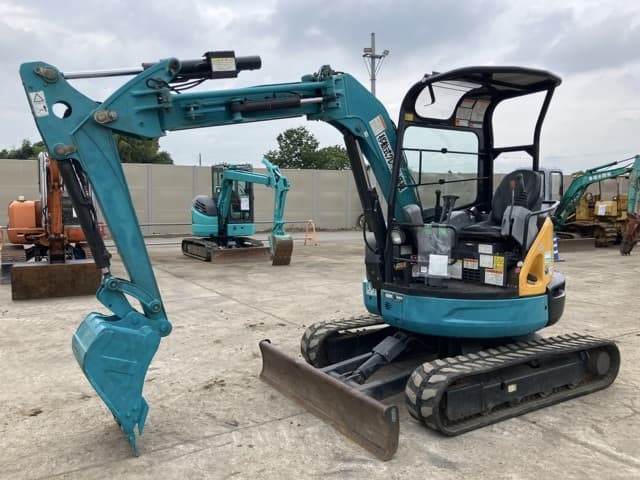 MINI EXCAVATOR — Auction (lot 8459-323)