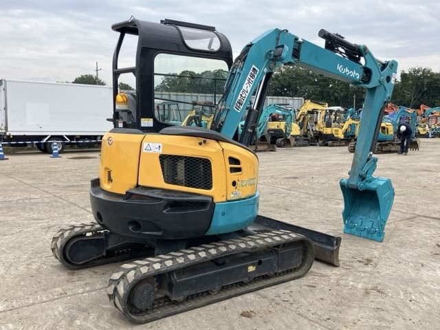 MINI EXCAVATOR — Auction (lot 8459-323)