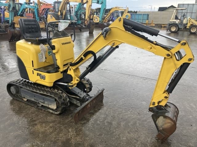 MINI EXCAVATOR — Auction (lot 8459-325)