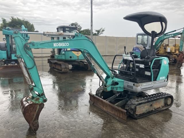 MINI EXCAVATOR — Auction (lot 8459-326)
