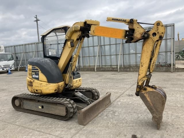 MINI EXCAVATOR — Auction (lot 8459-33)