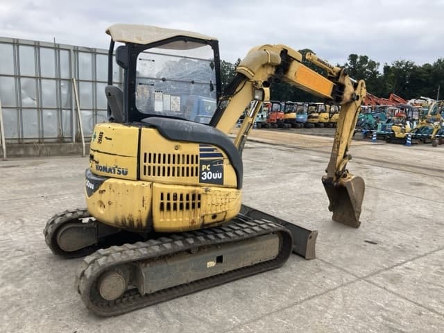 MINI EXCAVATOR — Auction (lot 8459-33)