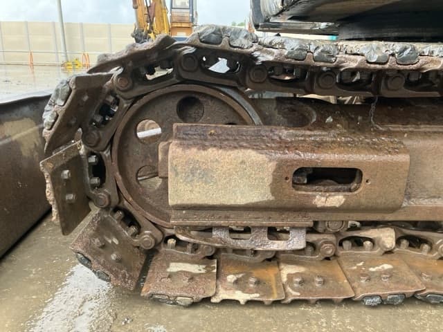MINI EXCAVATOR — Auction (lot 8459-330)
