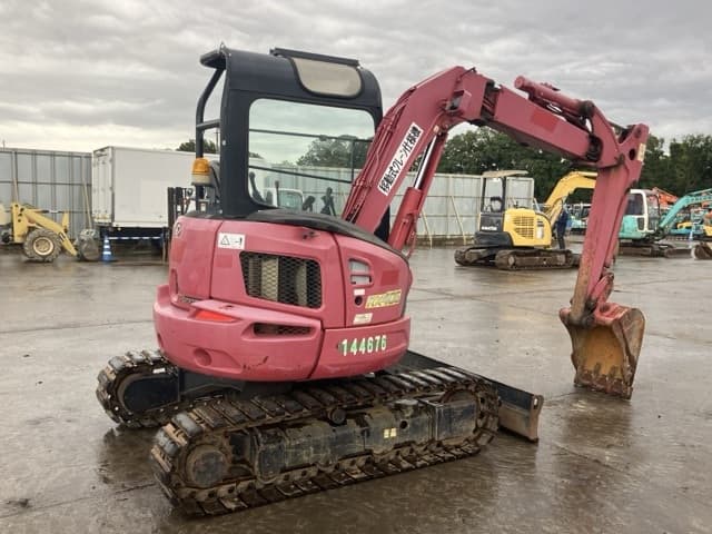 MINI EXCAVATOR — Auction (lot 8459-333)