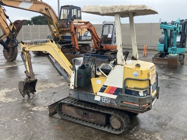MINI EXCAVATOR — Auction (lot 8459-334)
