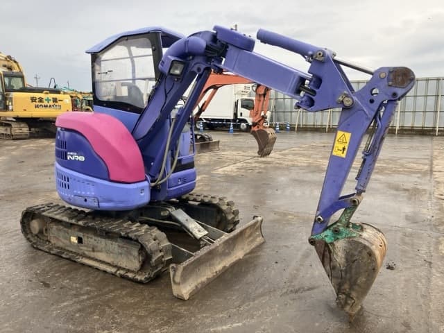 MINI EXCAVATOR — Auction (lot 8459-339)