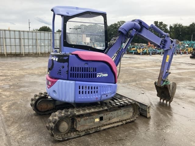 MINI EXCAVATOR — Auction (lot 8459-339)