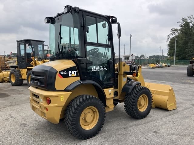 MINI WHEEL LOADER — Auction (lot 8459-340)