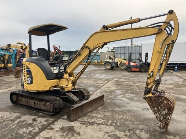 MINI EXCAVATOR — Auction (lot 8459-341)