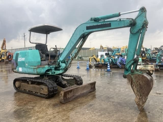 MINI EXCAVATOR — Auction (lot 8459-342)