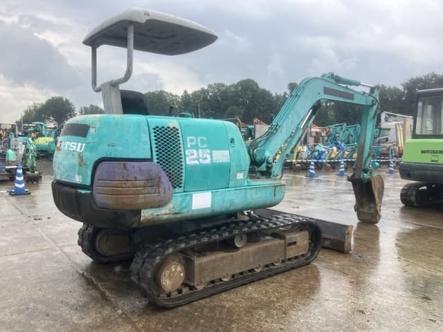 MINI EXCAVATOR — Auction (lot 8459-342)