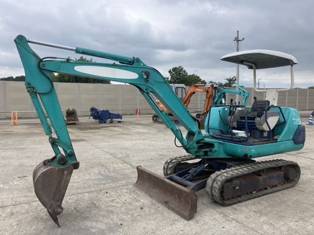 MINI EXCAVATOR — Auction (lot 8459-35)