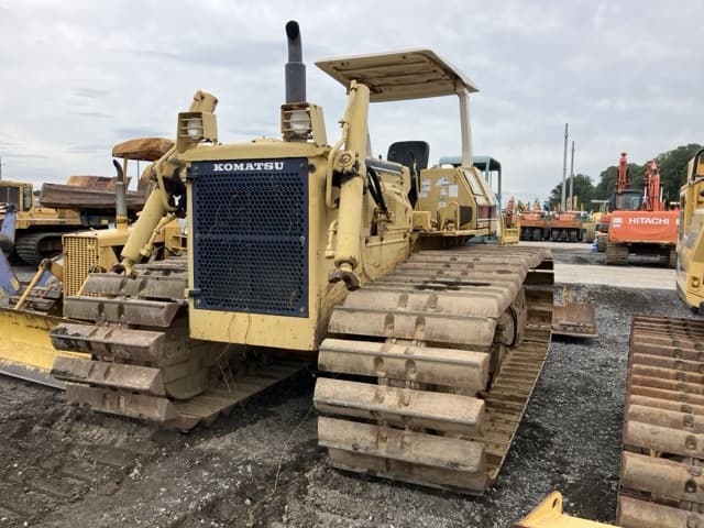 Bulldozer — Auction (lot 8459-351)