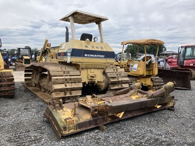 Bulldozer — Auction (lot 8459-351)