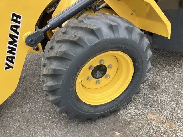 MINI WHEEL LOADER — Auction (lot 8459-36)