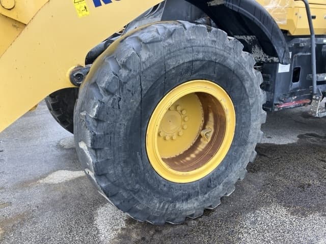 WHEEL LOADER — Auction (lot 8459-361)