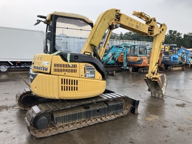 MINI EXCAVATOR — Auction (lot 8459-362)