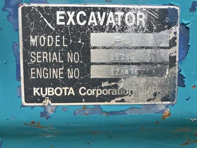 MINI EXCAVATOR — Auction (lot 8459-365)