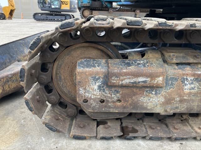 MINI EXCAVATOR — Auction (lot 8459-365)