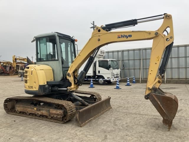 MINI EXCAVATOR — Auction (lot 8459-37)