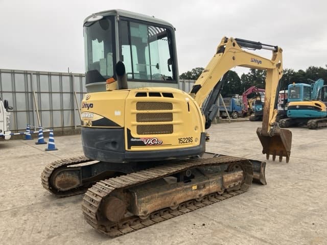 MINI EXCAVATOR — Auction (lot 8459-37)