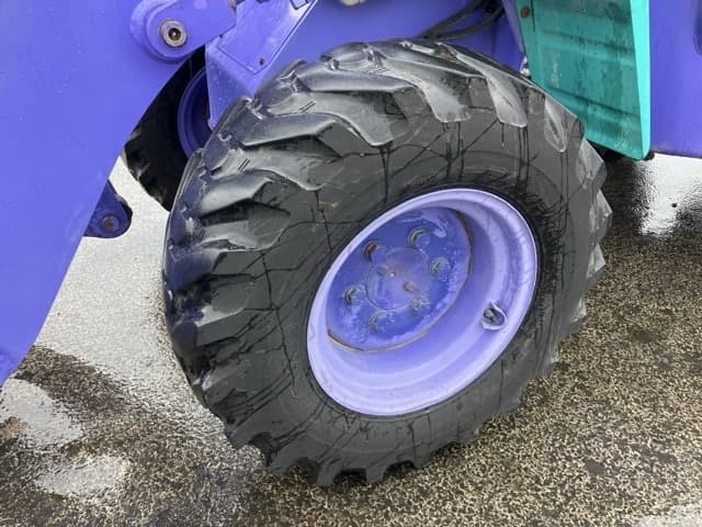 MINI WHEEL LOADER — Auction (lot 8459-373)