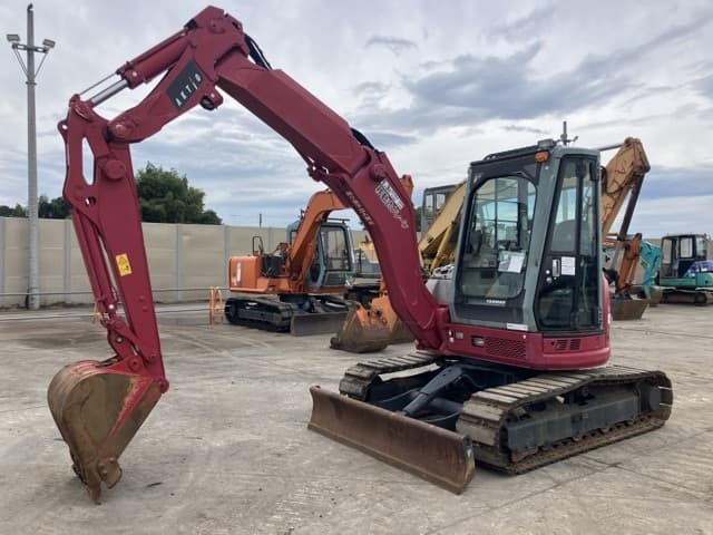 MINI EXCAVATOR — Auction (lot 8459-375)