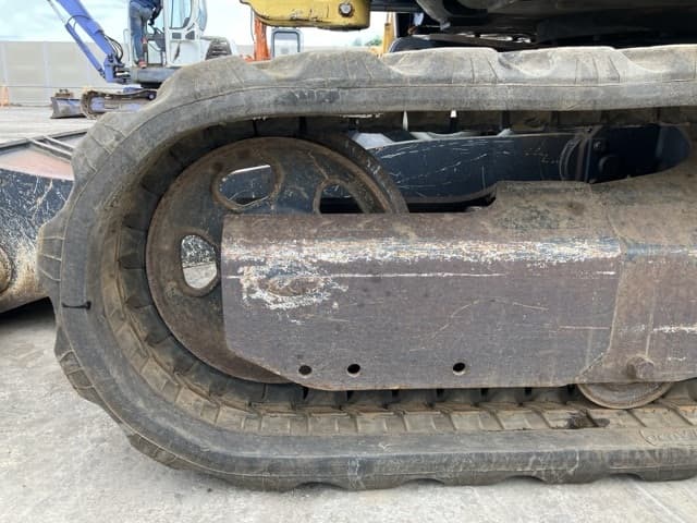 MINI EXCAVATOR — Auction (lot 8459-376)