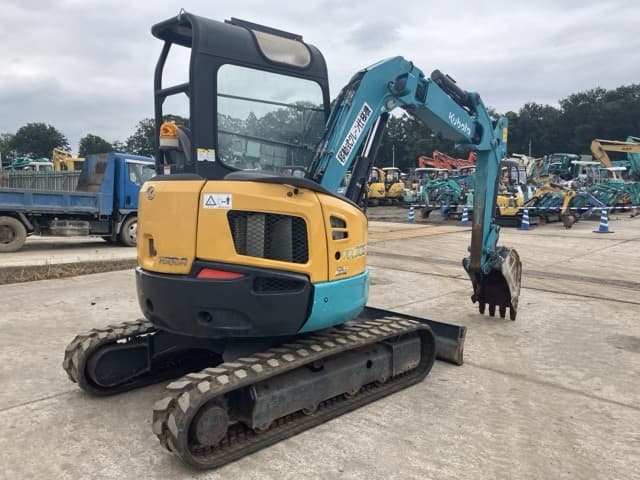 MINI EXCAVATOR — Auction (lot 8459-38)